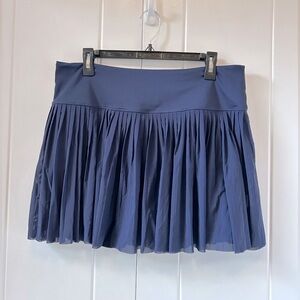 Tail Activewear Seraphina 14.5” Athletic Skort.
Navy Blue. Size XL